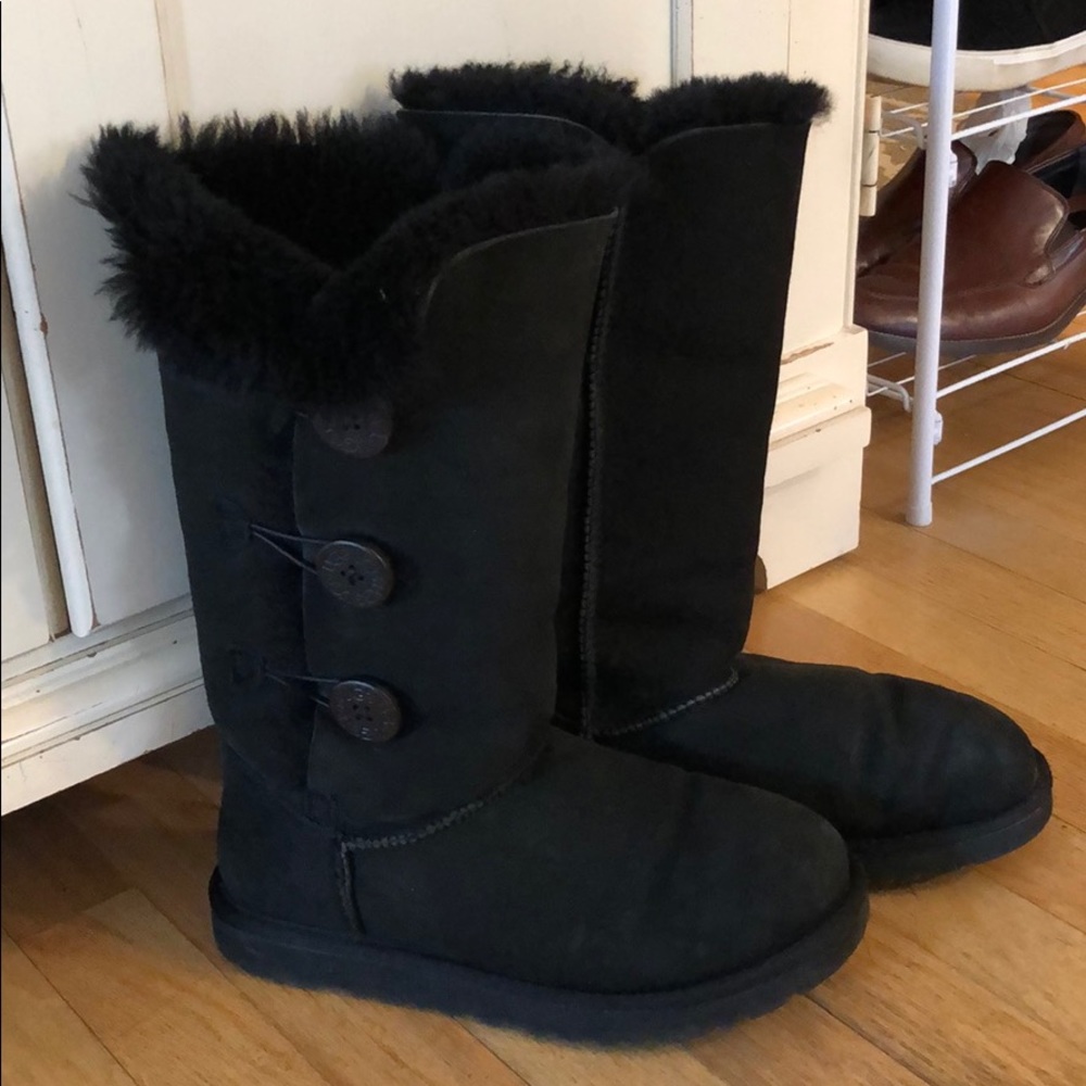 EXCELLENT CONDITION UGGS